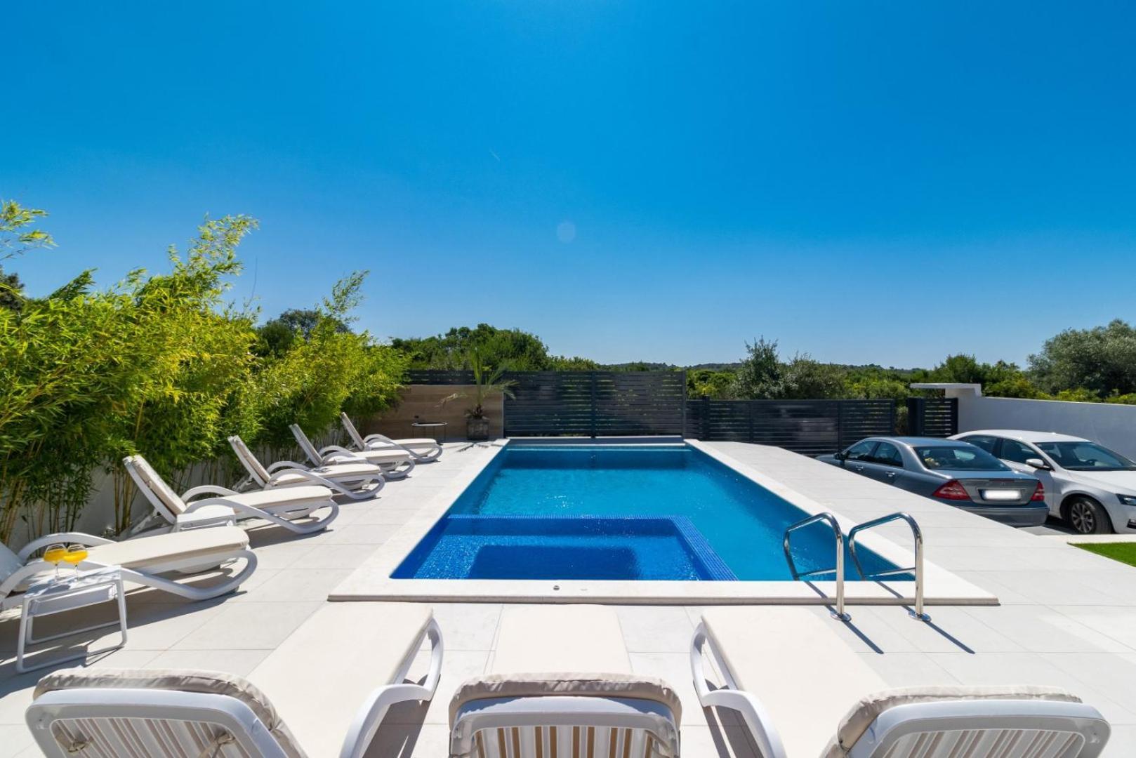 Villa Miaa Newly Built Modern Villa In Medulin For 9 People With Heated Swimming Pool & Jacuzzi Exteriér fotografie