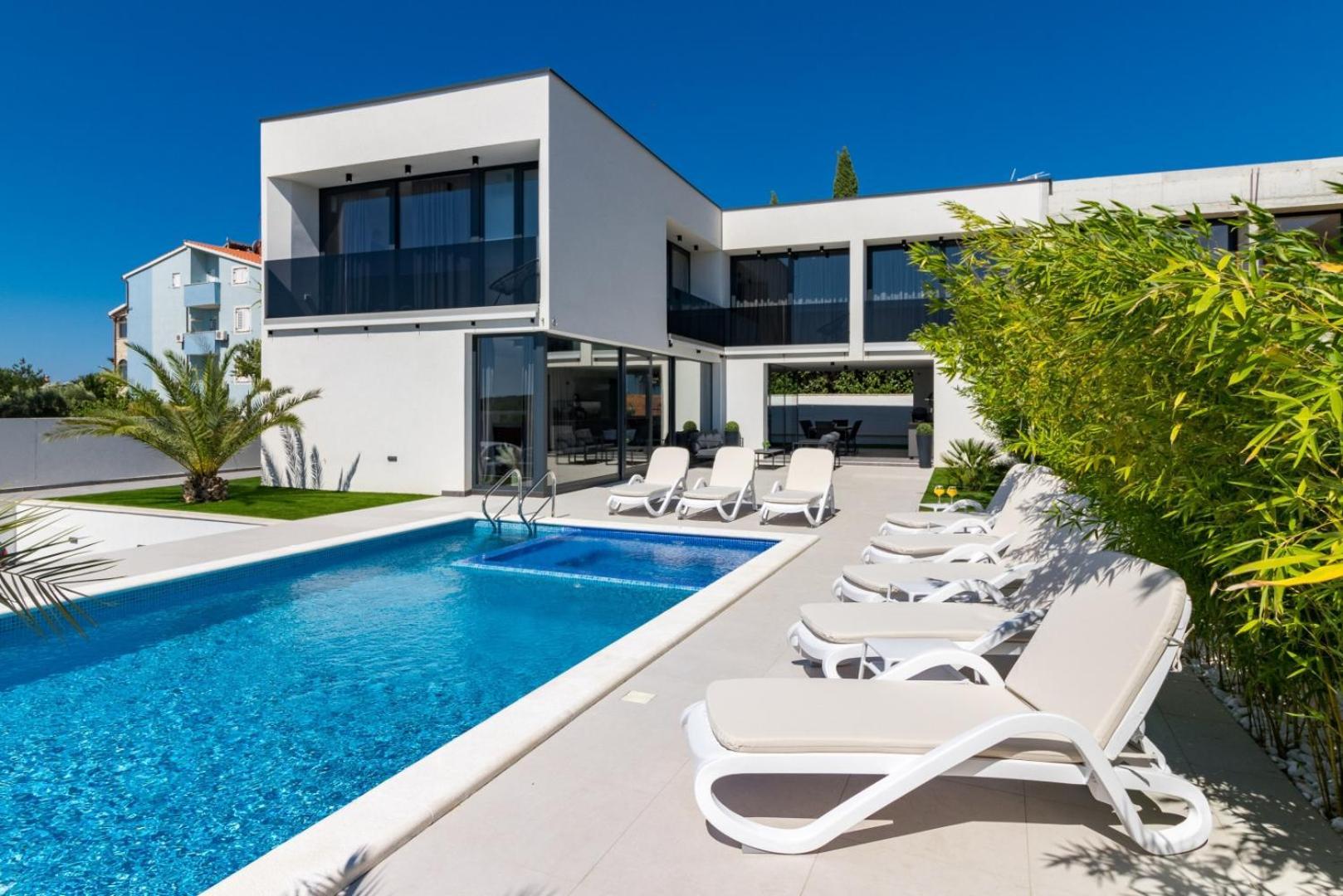 Villa Miaa Newly Built Modern Villa In Medulin For 9 People With Heated Swimming Pool & Jacuzzi Exteriér fotografie